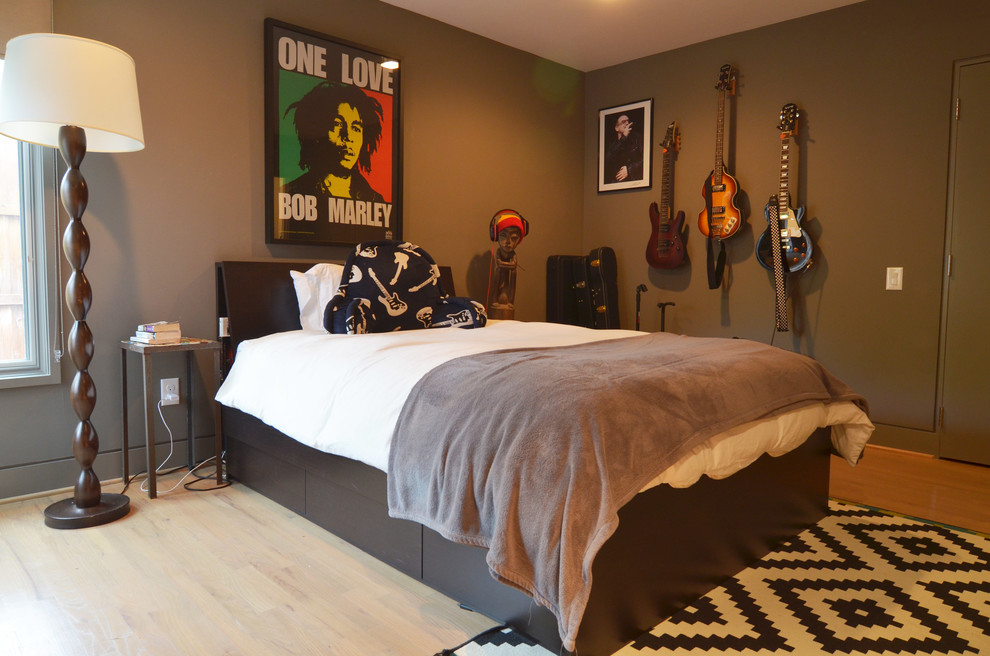 This is an example of a contemporary kids' room in Dallas.