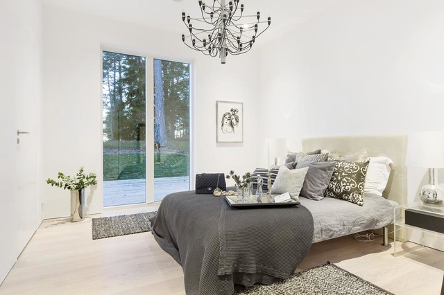 Tyres&ouml; modern-bedroom