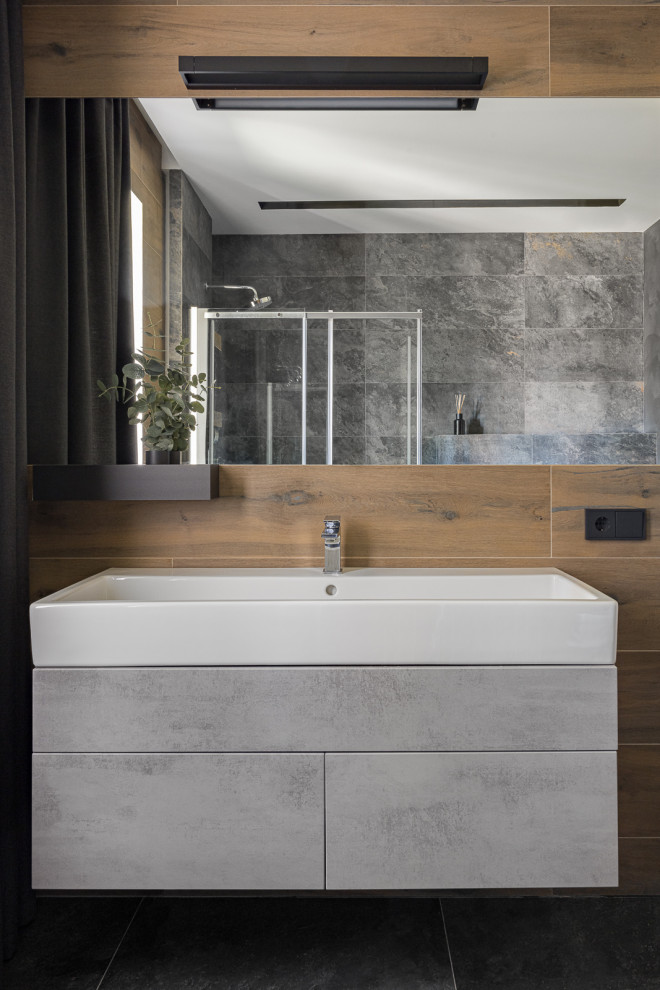 Мебельное наполнение загородного дома. "Родовое гнездо" отца и двух сыновей.