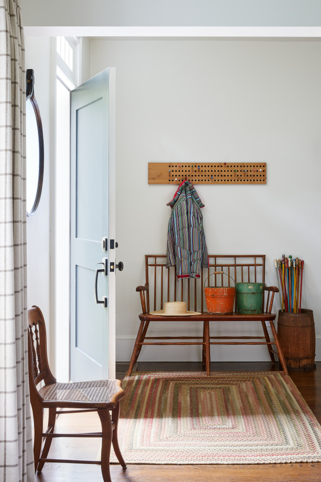 Entryway - cottage entryway idea in Philadelphia