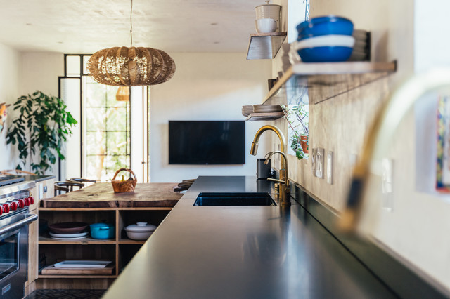 Dickson 2 coastal-kitchen