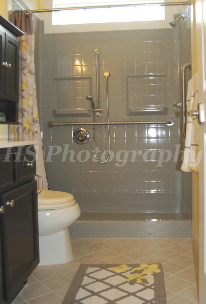 Bathroom - transitional bathroom idea