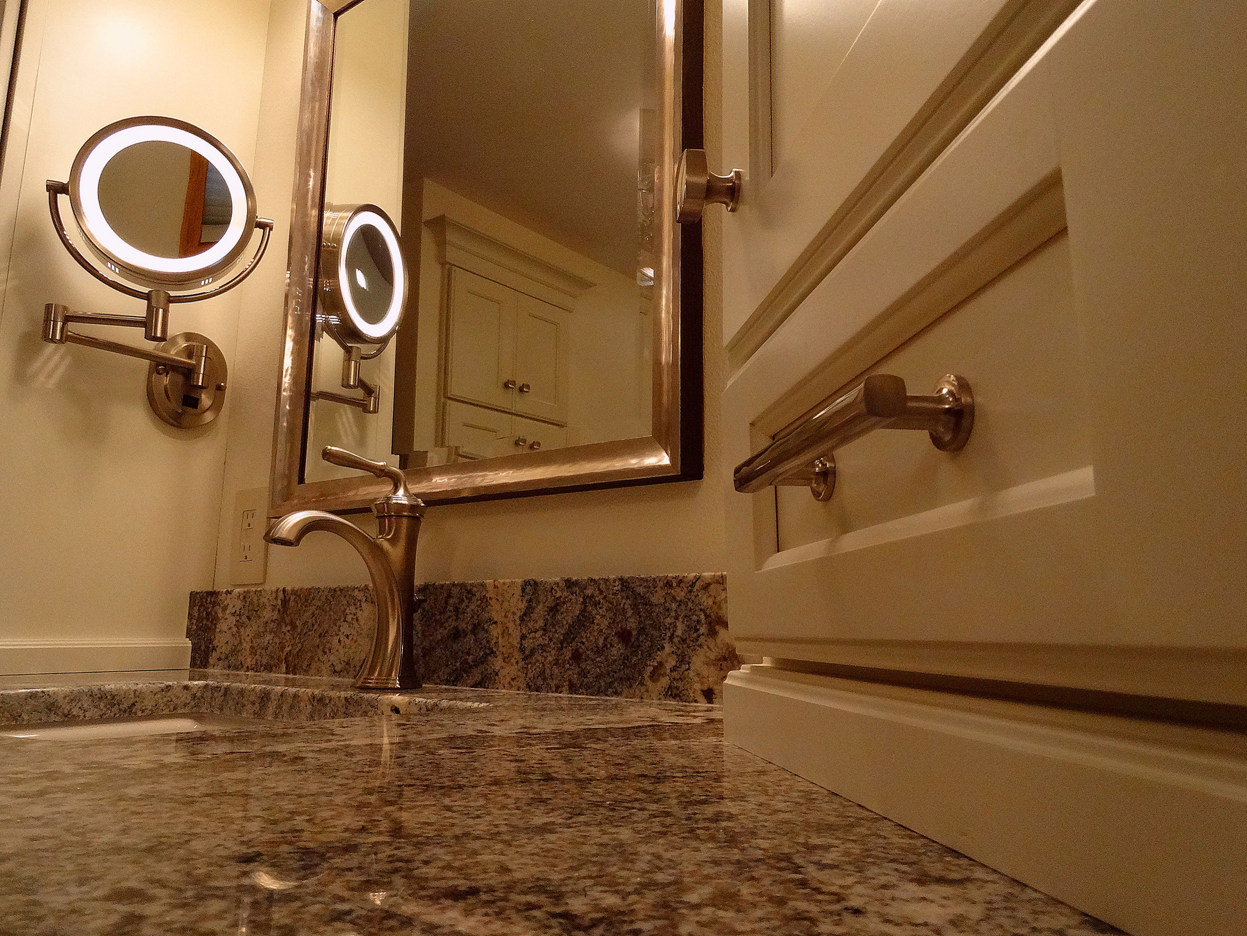 Waukesha Residence - Bath Remodel