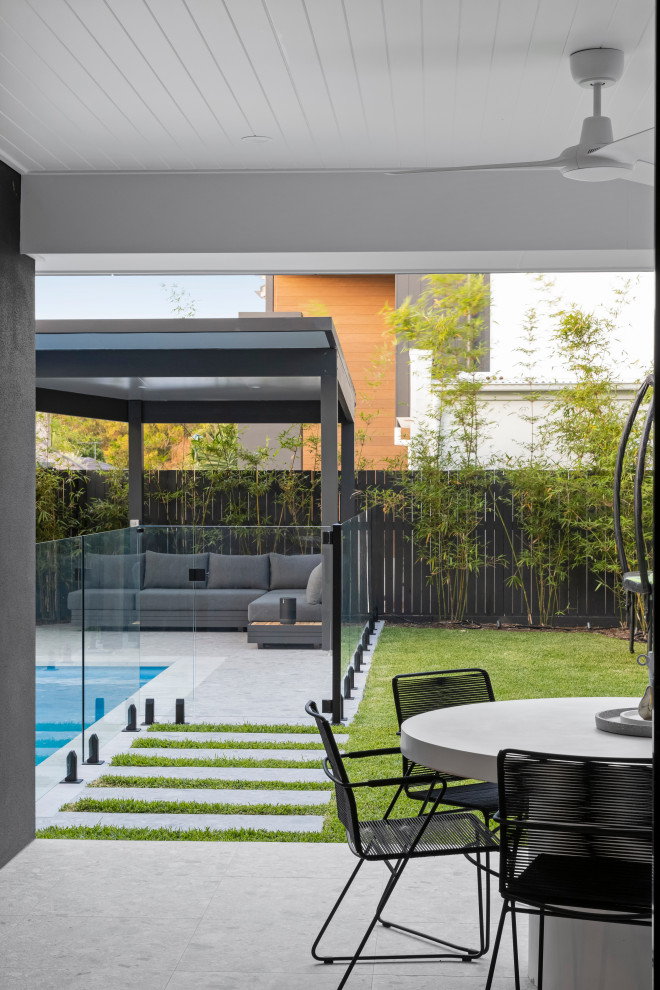 Photo of a modern patio in Brisbane.