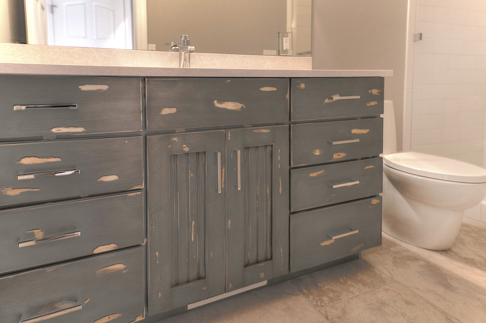 Bathroom - transitional bathroom idea