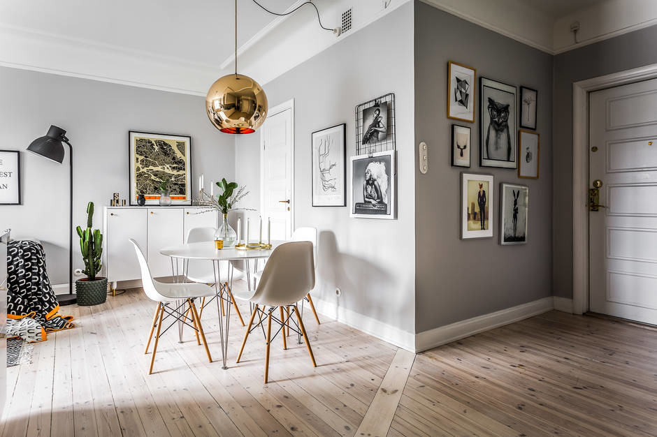 This is an example of a scandinavian dining room in Stockholm.