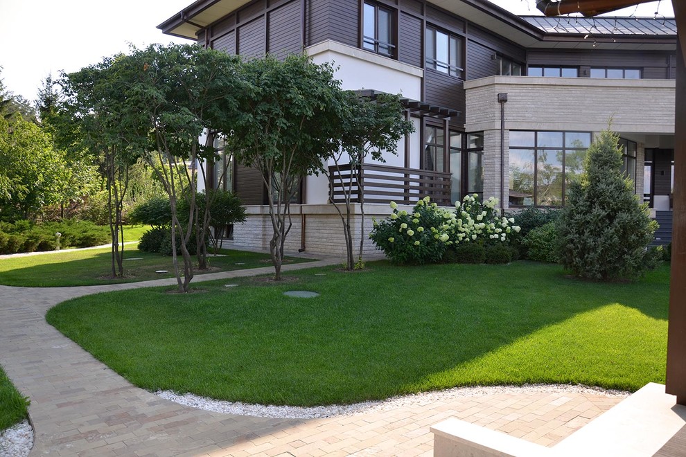 Современный сад в КП "Бенелюкс" вилла 1