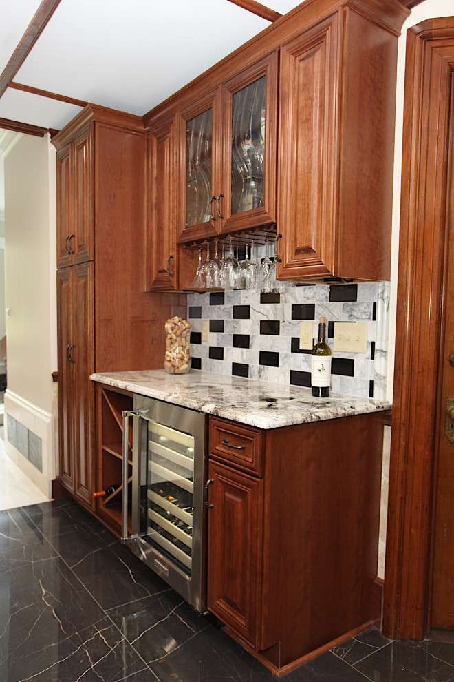 Home design - transitional home design idea in Indianapolis