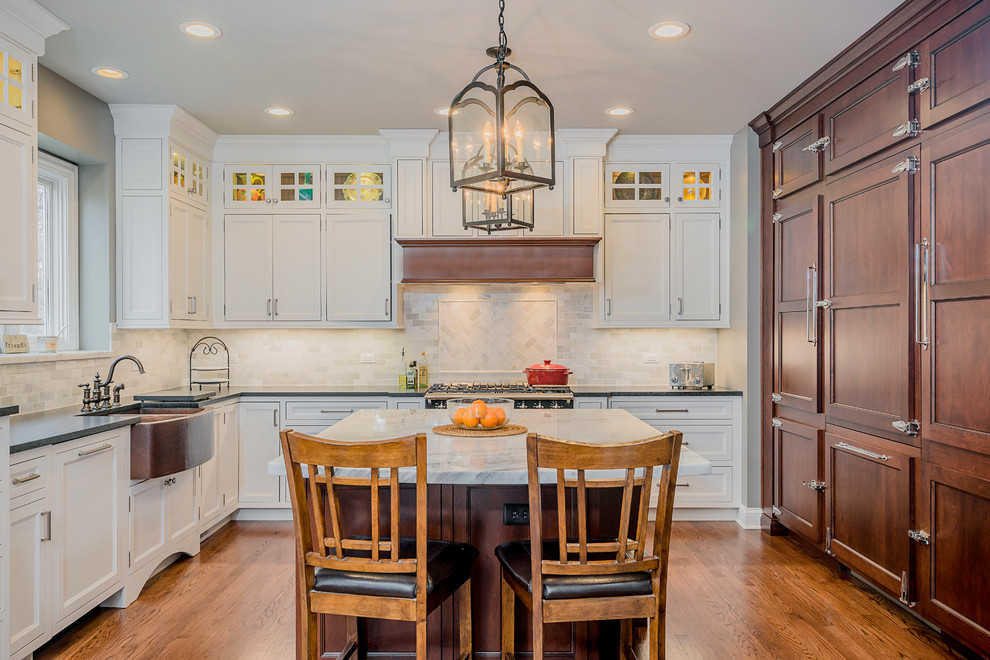 Inspiration for a transitional kitchen remodel in Chicago