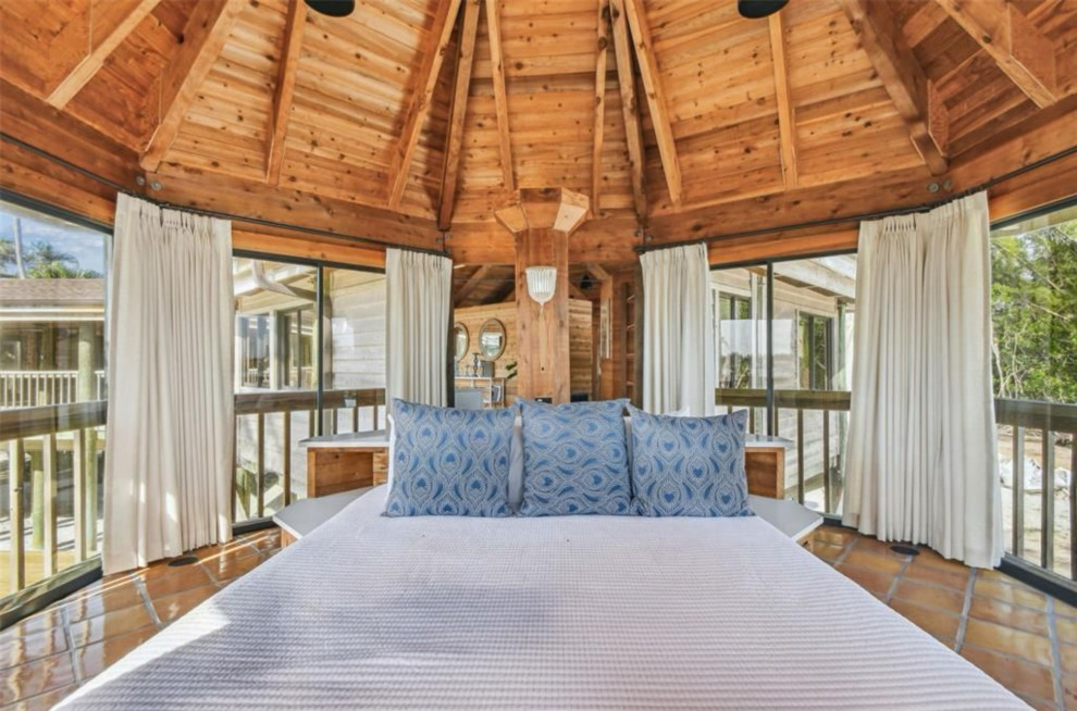 MOKU - Tropical Island House