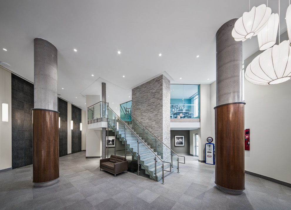 Home design - transitional home design idea in Ottawa