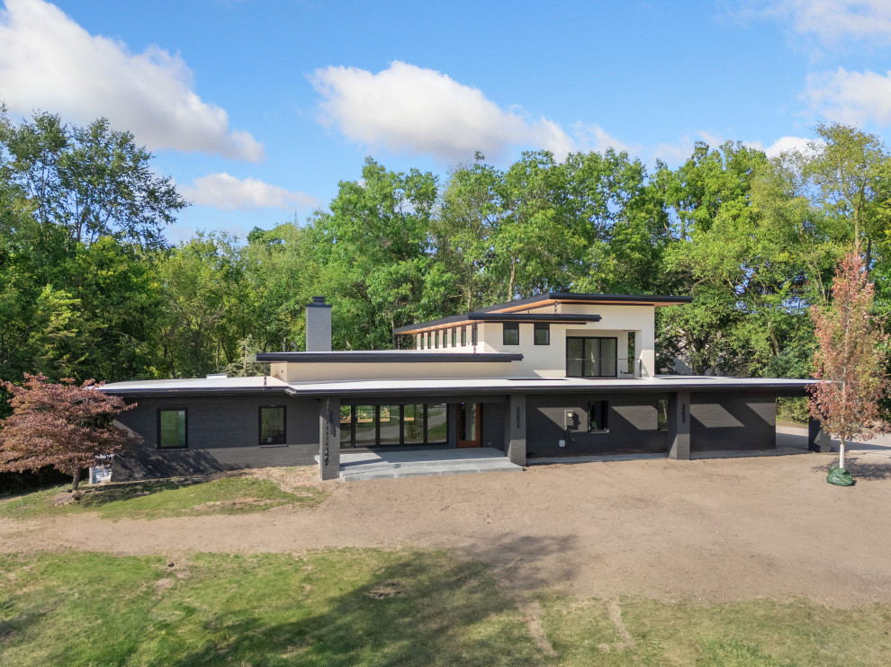 2024 Parade House