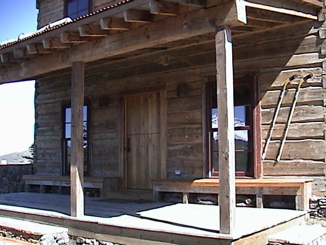 Warming Hut at Grayhead