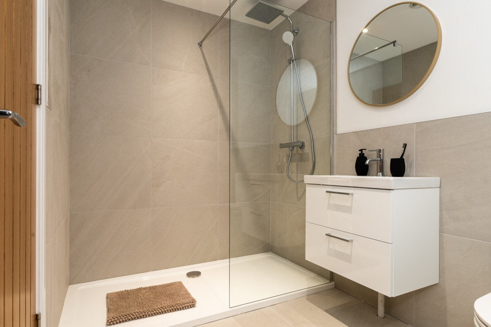 Walnut Close - New Build - Stage to Sell