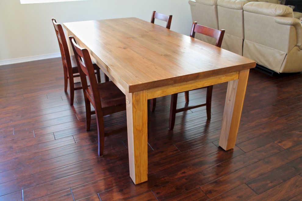 Example of a mountain style dining room design in Orange County