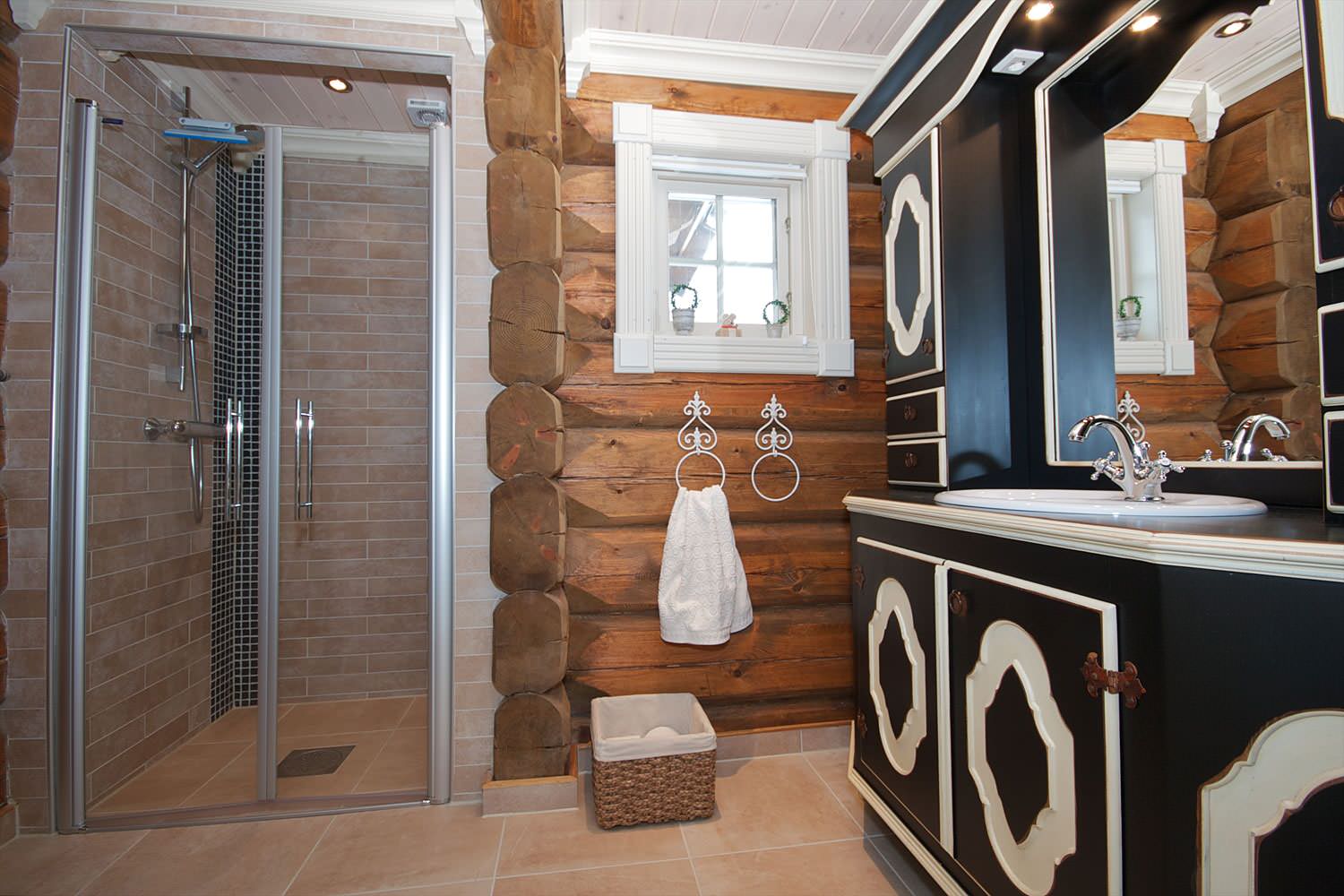 Дизайн ванной комнаты в деревянном доме