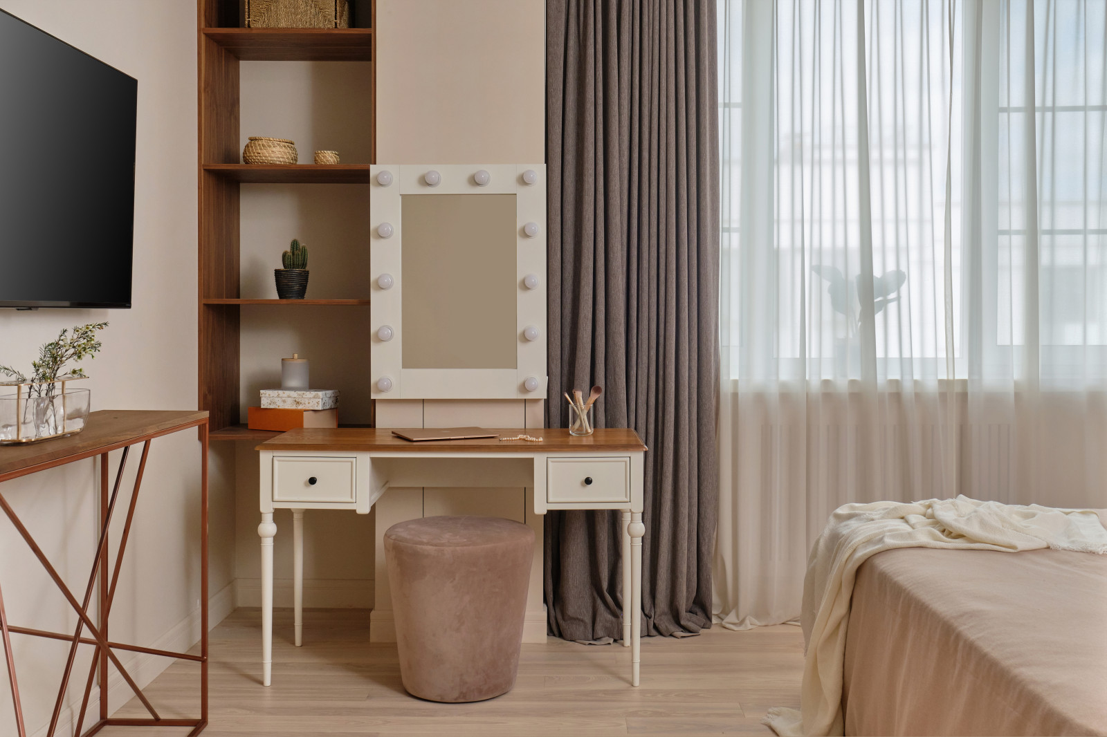 Яркий аутентичный интерьер, создающий иллюзию загородного дома