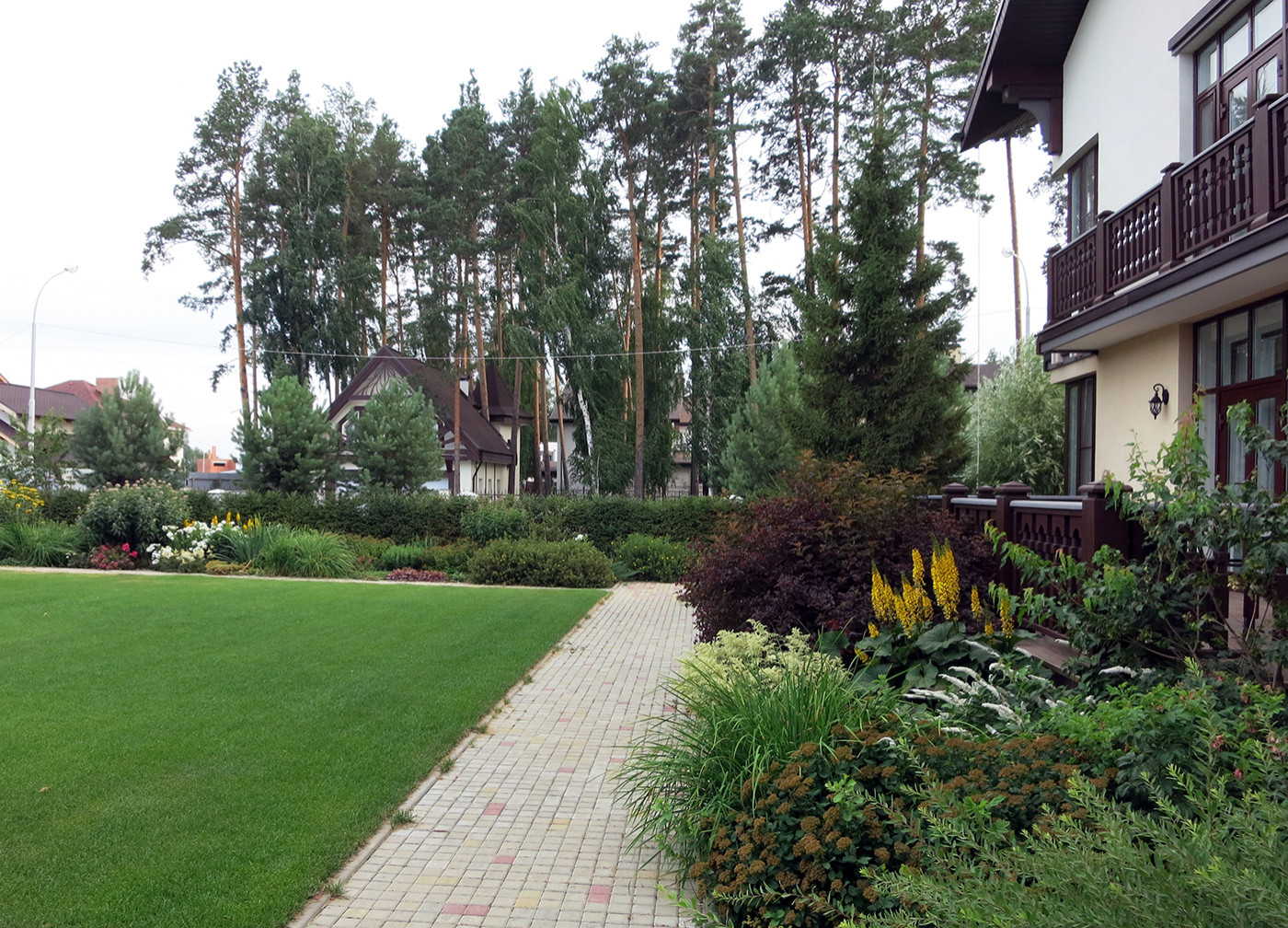 Коттеджный сад