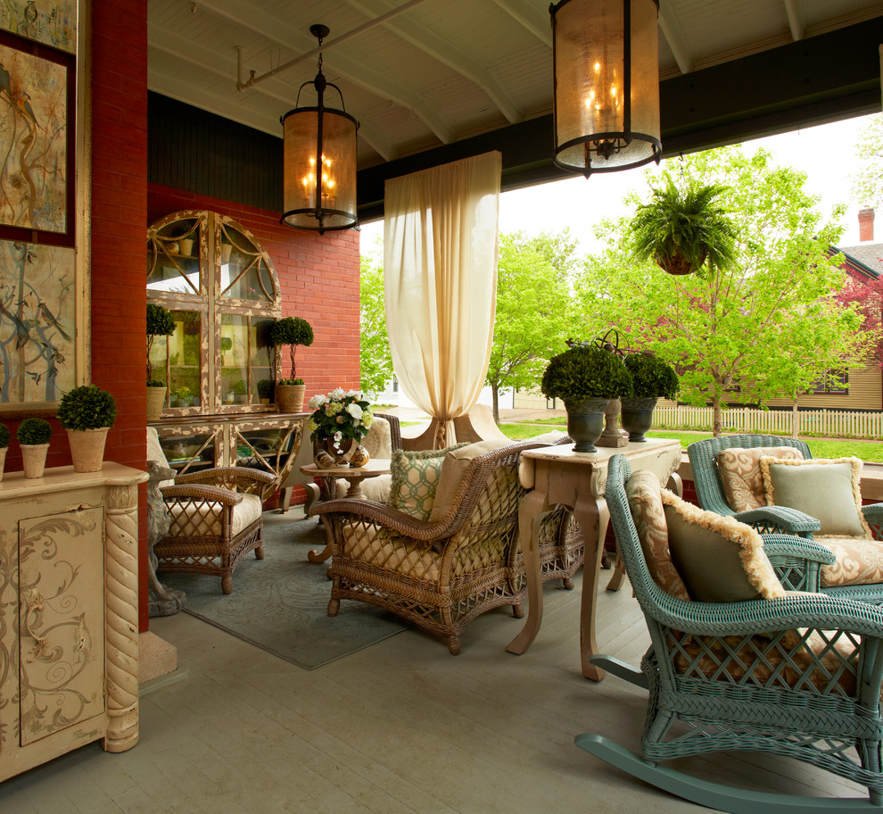 Photo of a traditional verandah in Minneapolis.