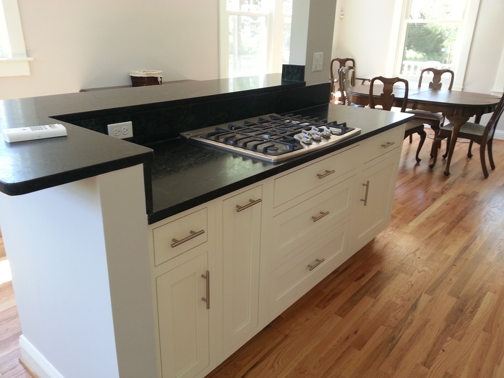 Example of a transitional kitchen design in Baltimore