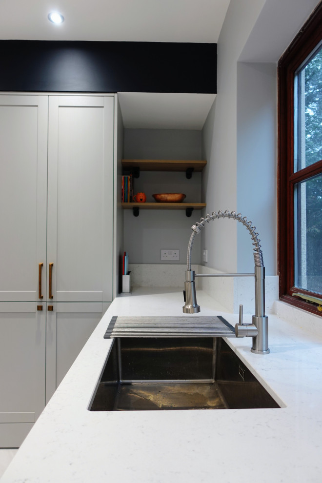 The Bilton Kitchen II - Hanby - RRP £38,000 - Luxe Price £32,300