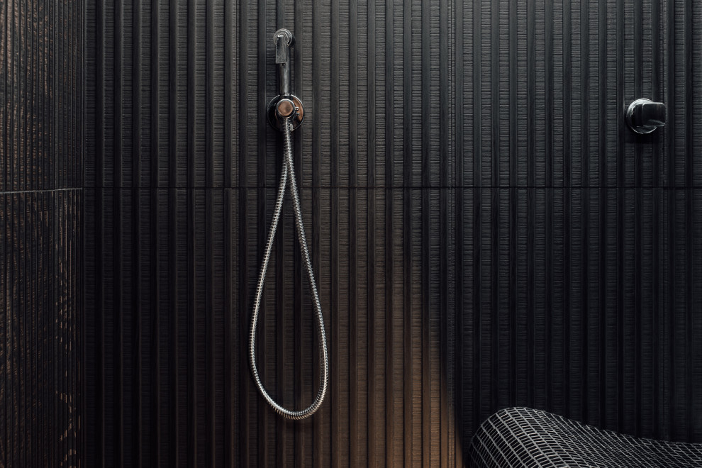 Душевая лейка для помывки скамьи в хамаме.