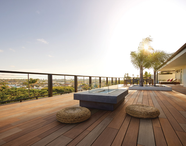 TimberTech Deck contemporaneo-terraza-y-balcon