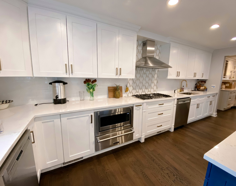 Cooktop and Range Hood Wall | Kitchen Bergenfield NJ