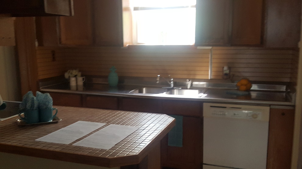 Inspiration for a small kitchen remodel in Richmond