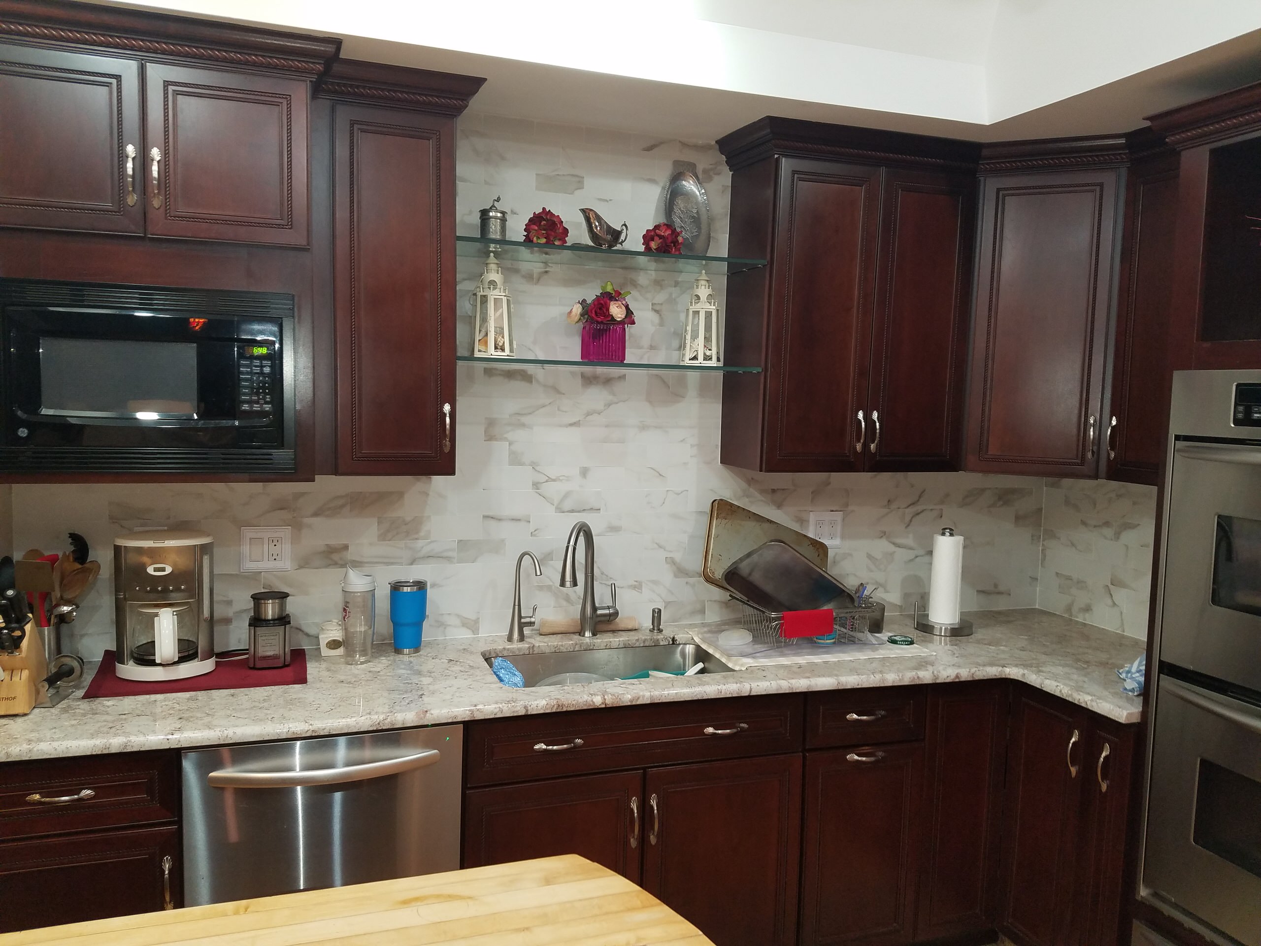 Kitchen Remodel on Sunrise Drive in Hold