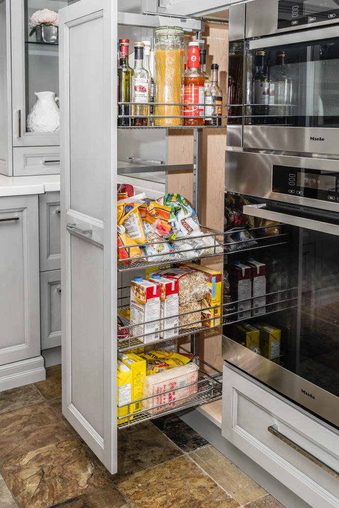 Kitchen - transitional kitchen idea