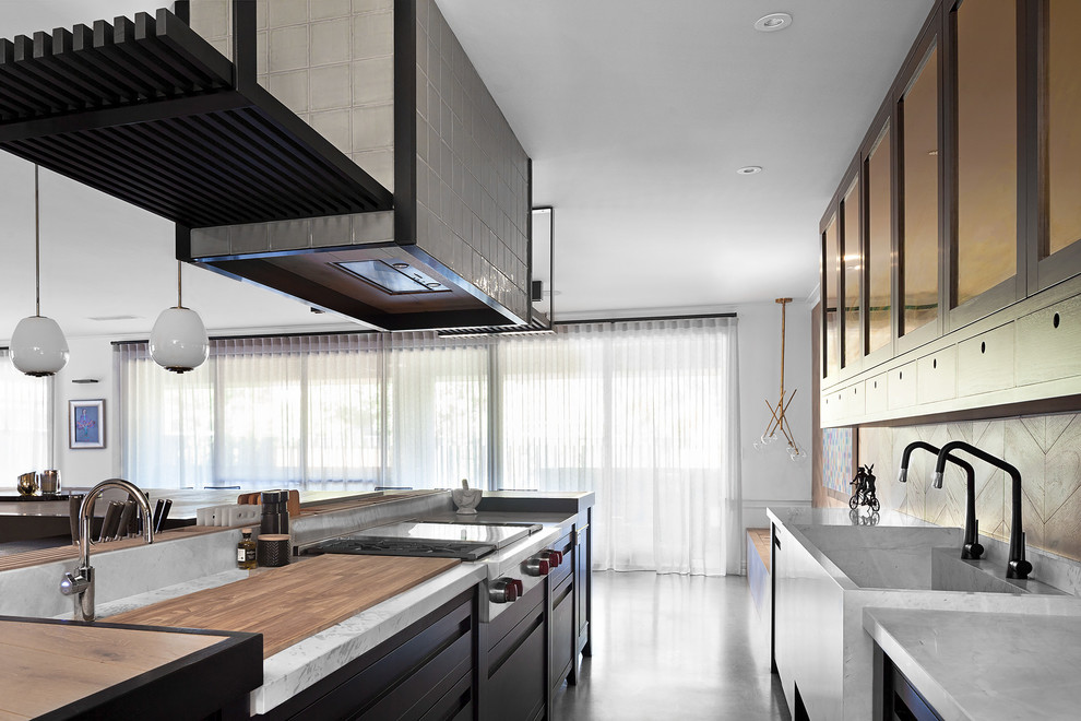 Photo of a transitional kitchen in Perth.