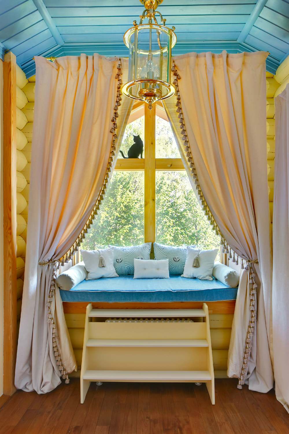 loffilab & Olga Ashby Interiors Ltd