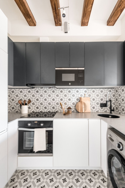 YR House rustic-kitchen
