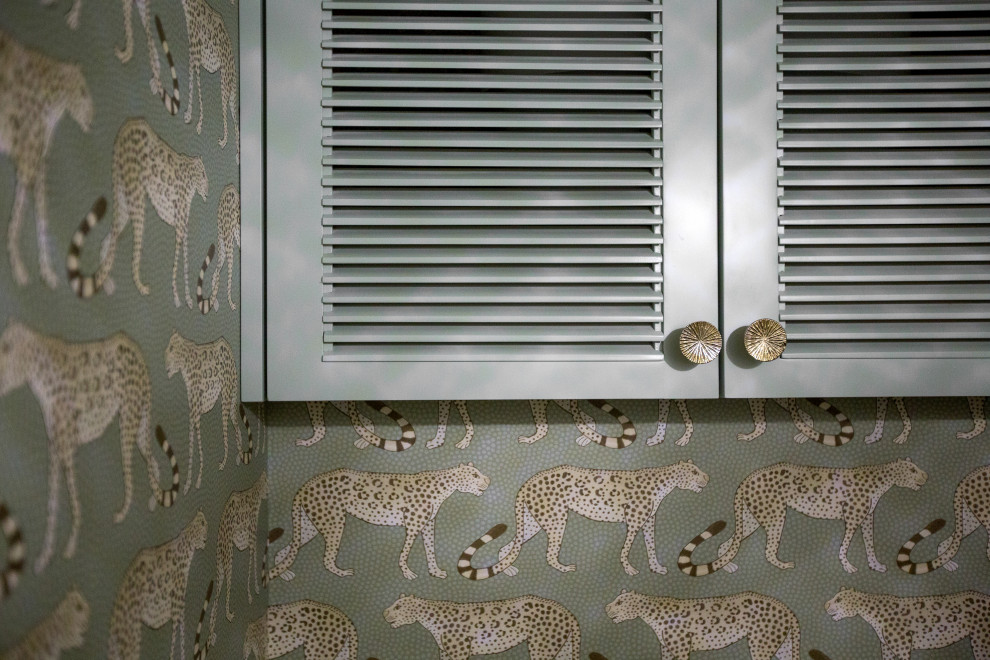 Леопарды и оттенки серого