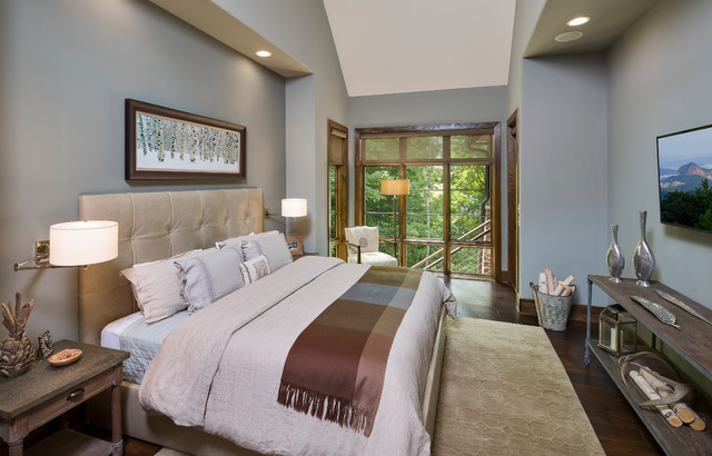 Dreamy Custom Home camera-da-letto