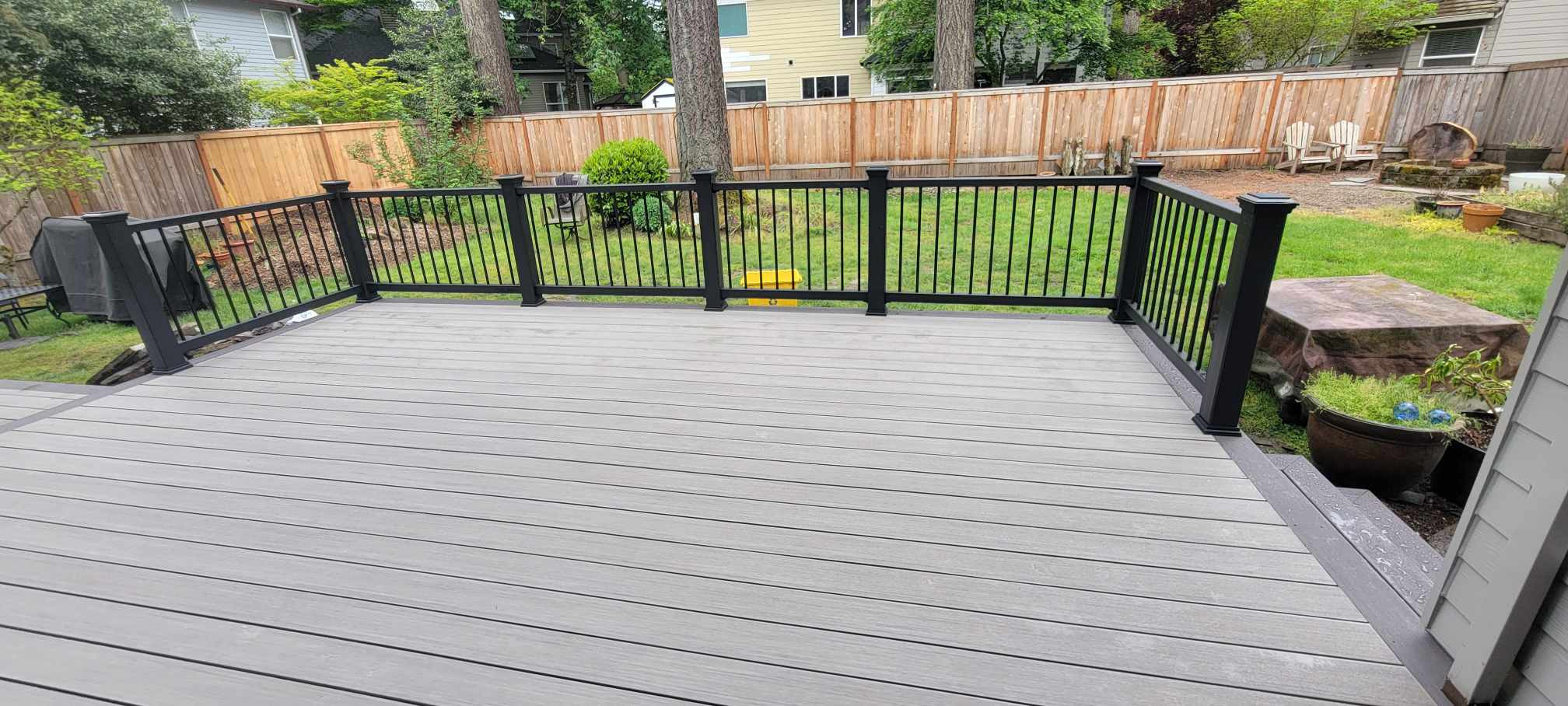 2 tone composite deck with black composite railing