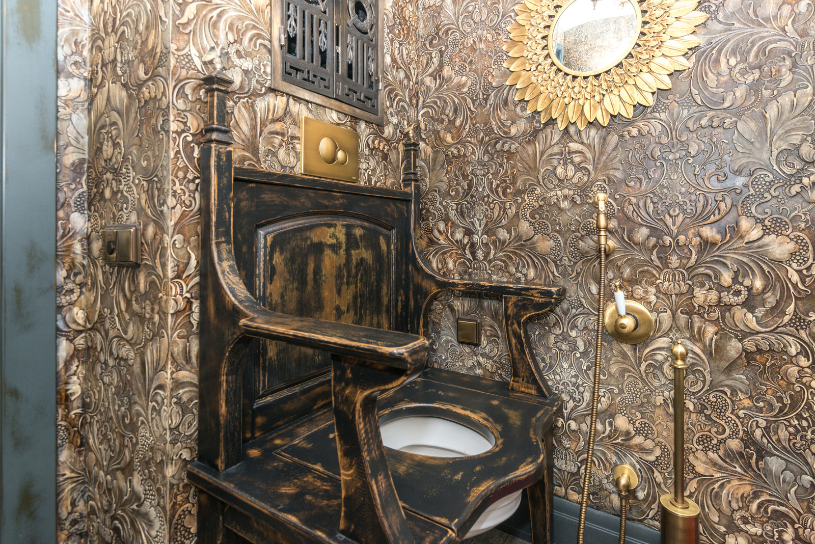 Квартира в Москве на Патриарших.