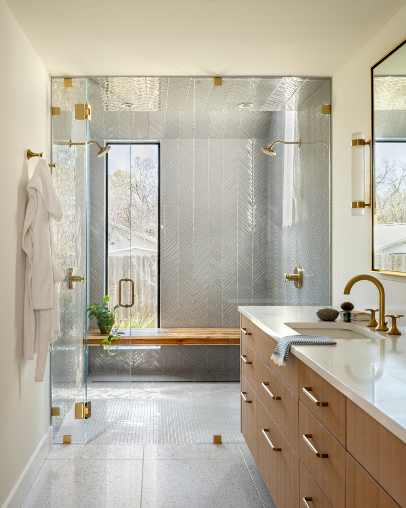 Inspiration for a mid-century modern bathroom remodel in Austin