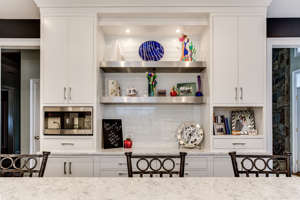 Example of a transitional kitchen design in DC Metro