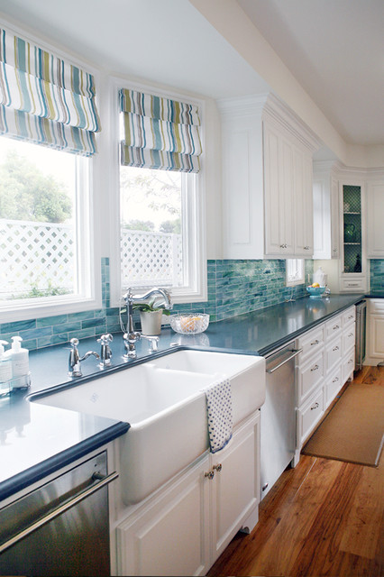 Cape Cod american-traditional-kitchen