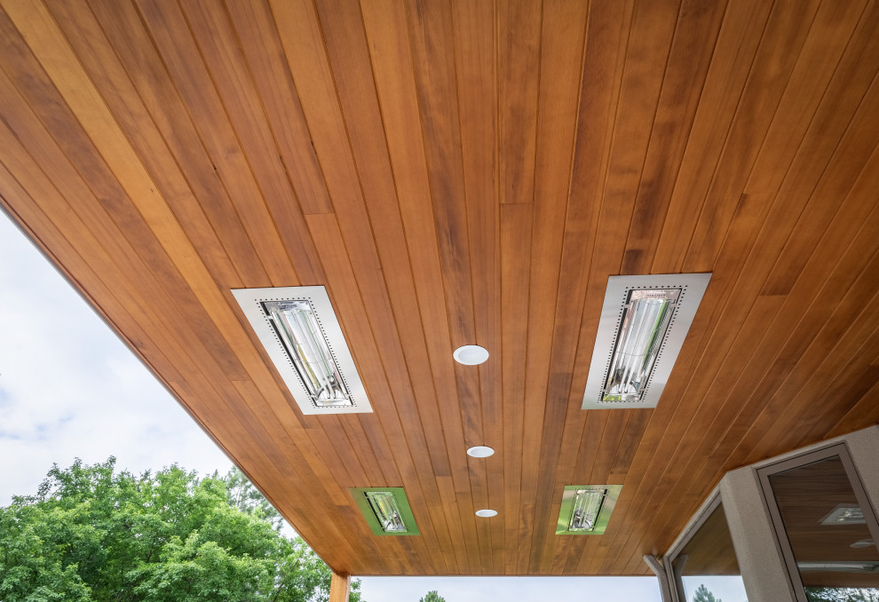 Home design - transitional home design idea in Denver