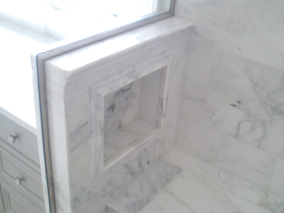 MASTER BATH CARRARA MARBLE