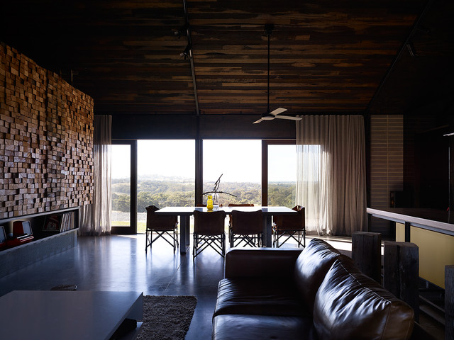 Hill Plains House contemporary-vardagsrum