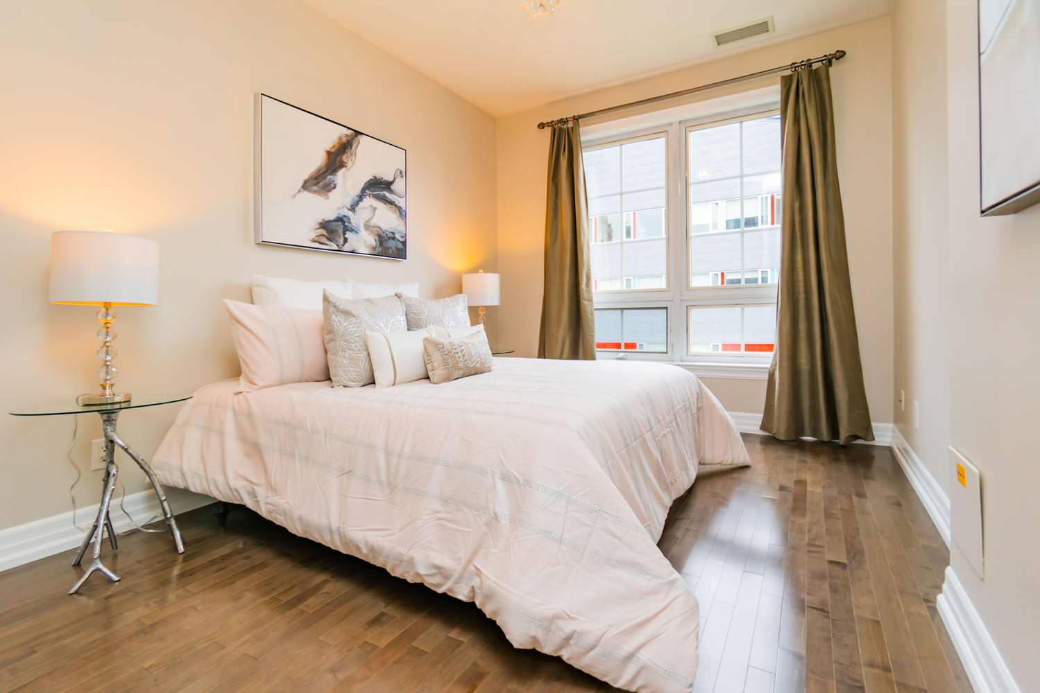 Burkebrook Condo