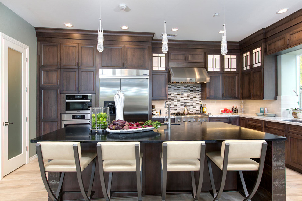 Kitchen - transitional kitchen idea in Denver