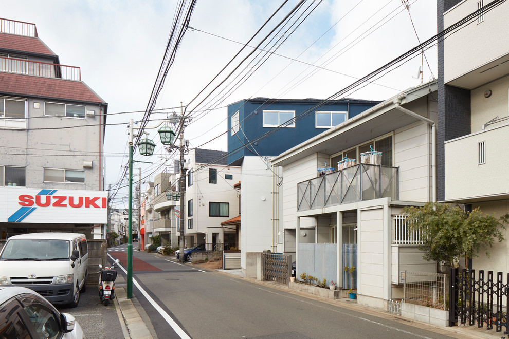 Design ideas for a modern exterior in Tokyo.