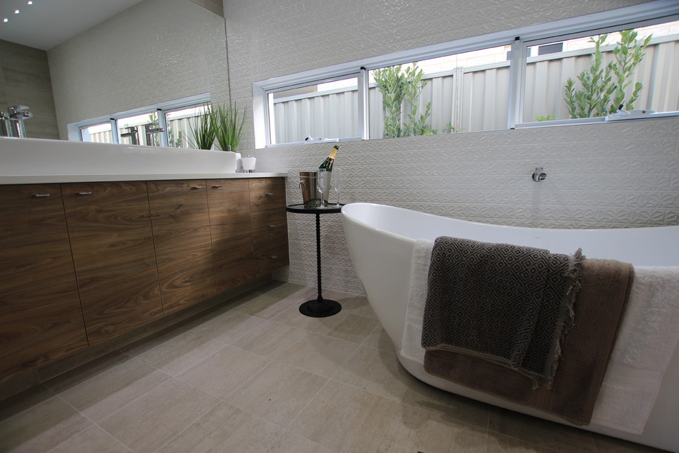 Inspiration for a classic bathroom in Perth.