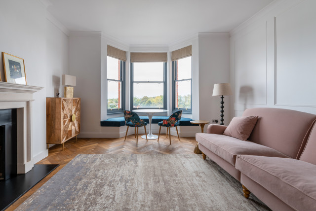 RIVER VIEW APARTMENT eklektisk-vardagsrum
