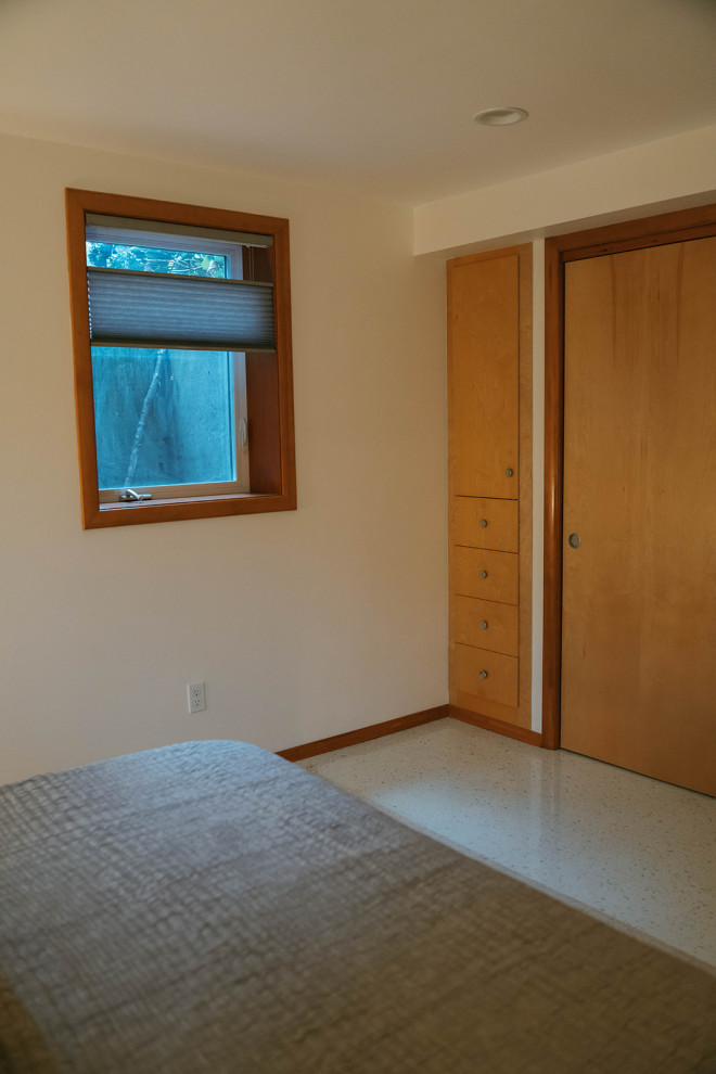 Reed College Area Basement Apartment